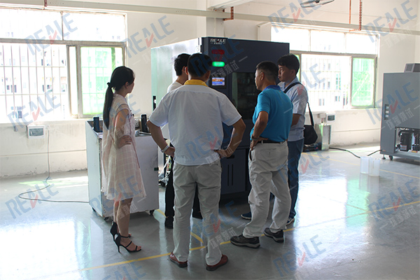 工程为客户详细讲解 工程为客户详细讲解